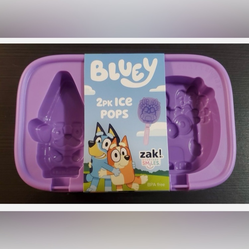 Bluey 2-Pack Purple and Green Ice Pop Molds by Zak!